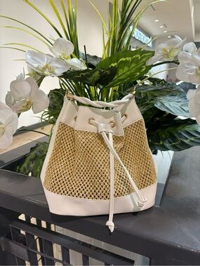 White and Natural Straw Drawstring Bucket Bag with Pouch